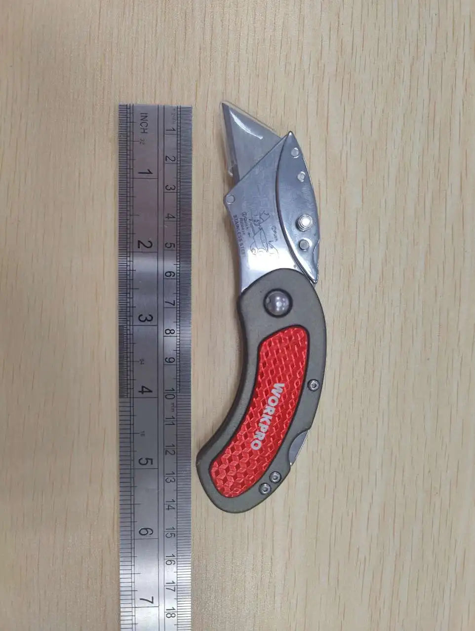 WORKPRO Folding Utility Knife With Aluminum Handle And 10 Blades