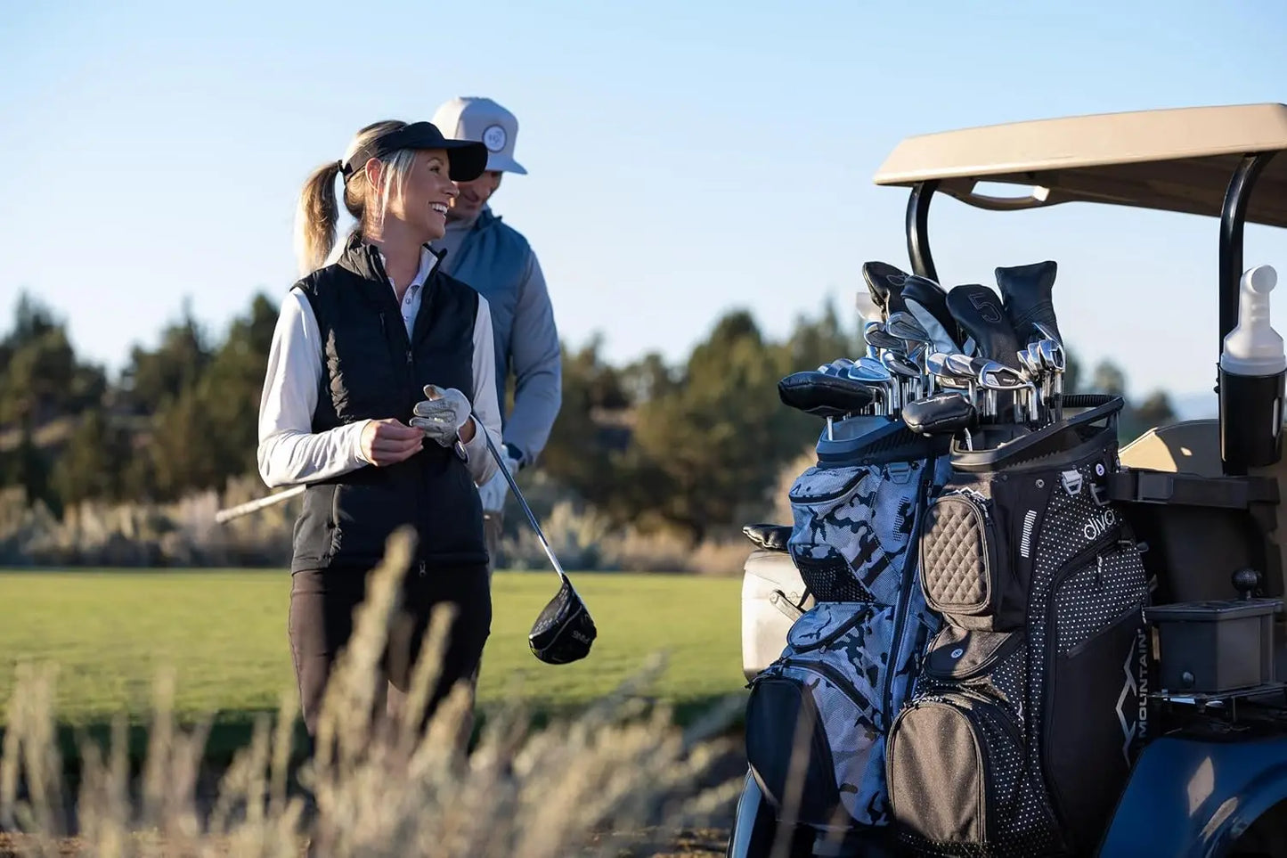 Lightweight Women's Golf Bag With 14Way Top For Easy Carry